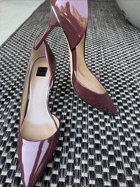 White House Black Market Patent high heel